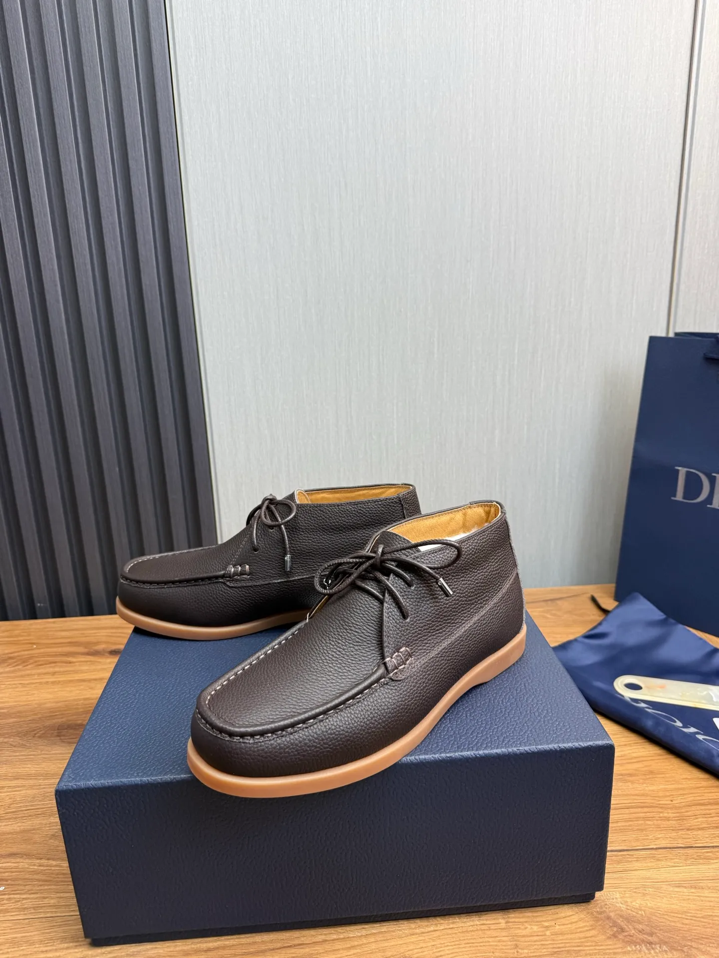 Factory price 620💰🈶Pili.Mauri [Dior] Men's official website na hot sale🔥Imported cowhide + cowhide lining. Original rubber wear-resistant outsole. High quality shipment ⬆️Code number 38-44, (45 customized)